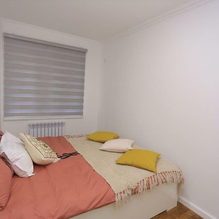 Luxury 2 Bedrooms Apartment Walking Distance From Gur-Emir Samarkand Exterior photo