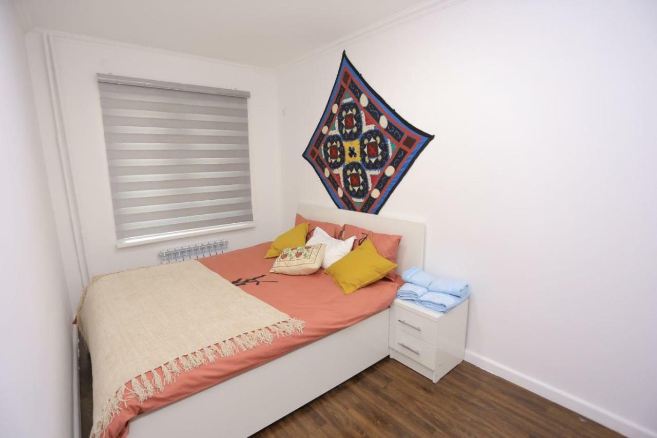 Luxury 2 Bedrooms Apartment Walking Distance From Gur-Emir Samarkand Exterior photo